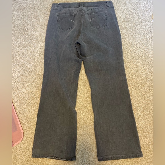 Charter Club Tummy Slimming Curvy Bootcut Gray Jeans Petite - Picture 5 of 5